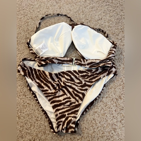 MICHAEL KORS Two Piece Bathing Suit - Picture 4 of 6